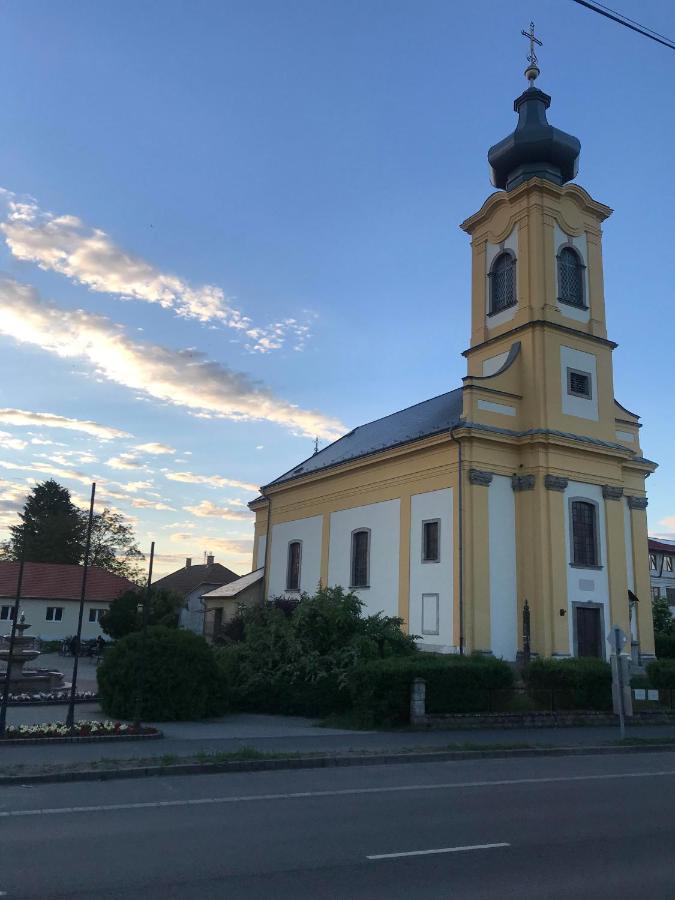 Notarius Vendégház Poroszló Extérieur photo